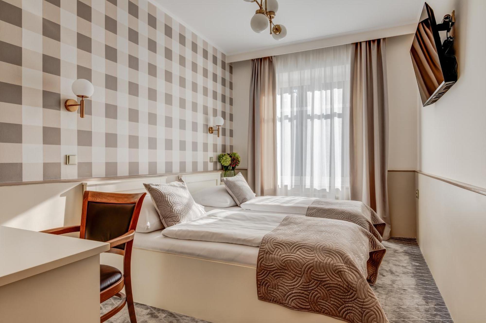 Hotel Golfi Подебрады Экстерьер фото