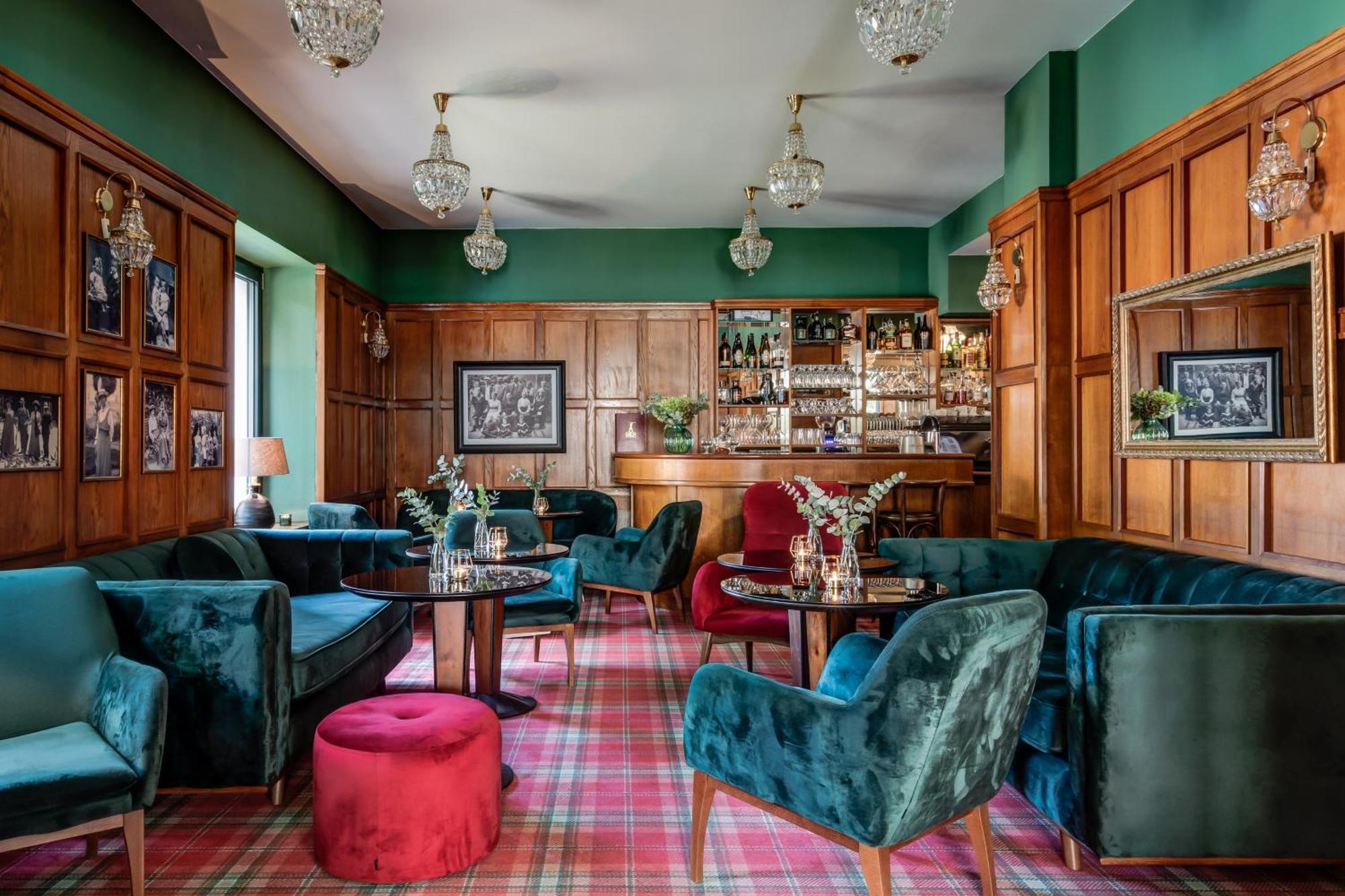 Hotel Golfi Подебрады Экстерьер фото